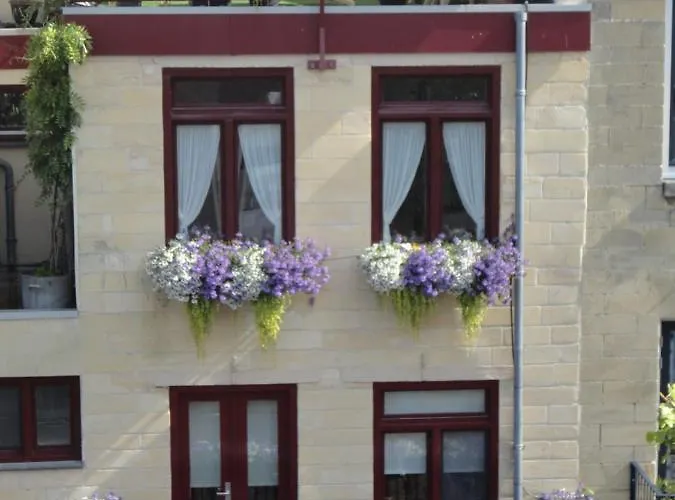 Gastsuite In منزل للإقامة Valkenburg aan de Geul